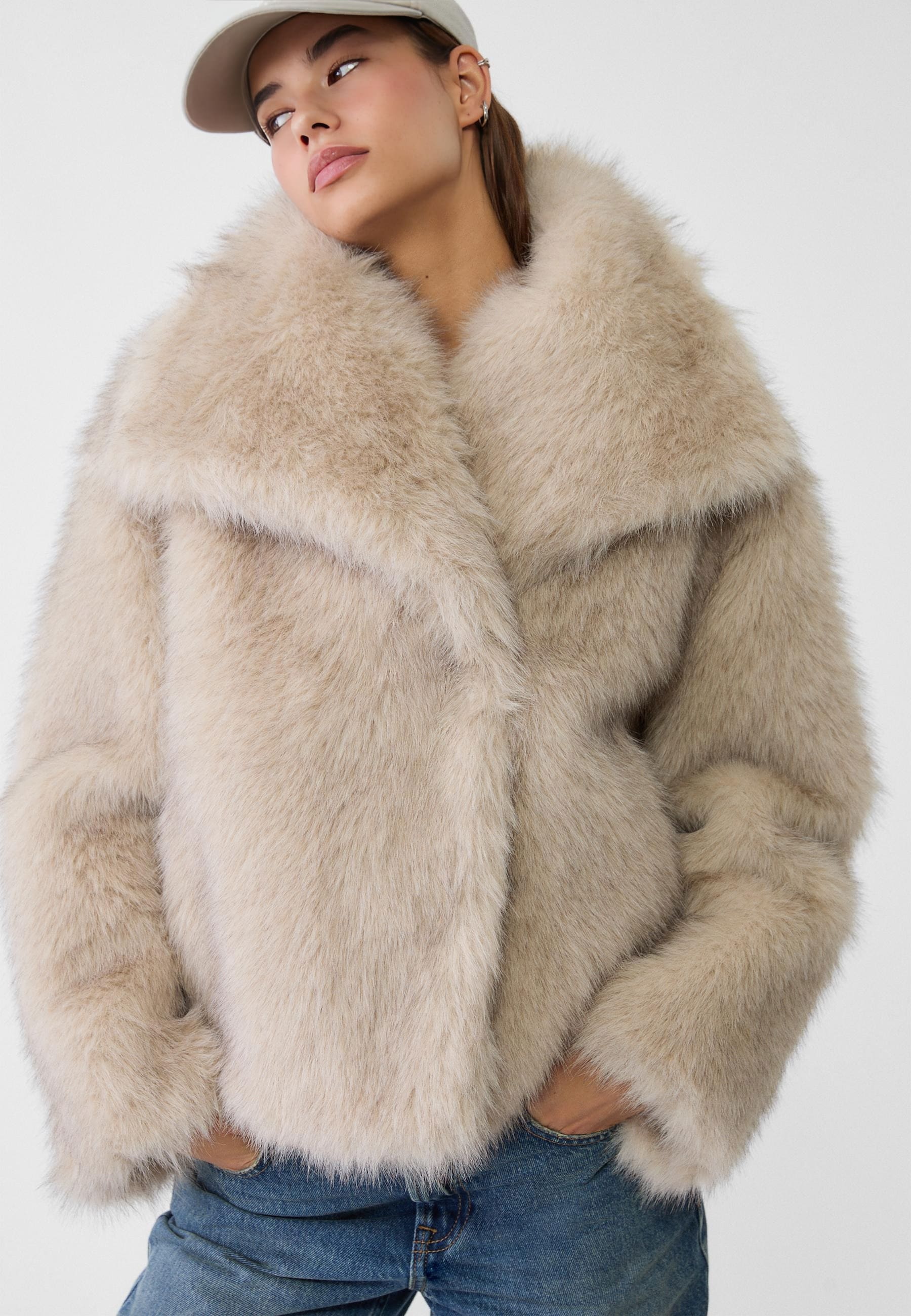 Lilyna - Coat faux fur - Inaya